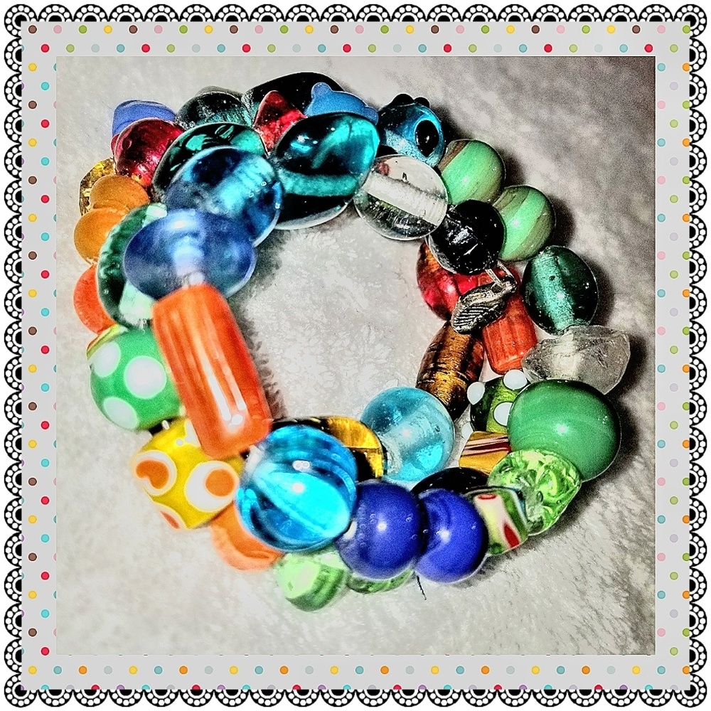 Lampwork artglass bead bracelet, 3 loop coil-style